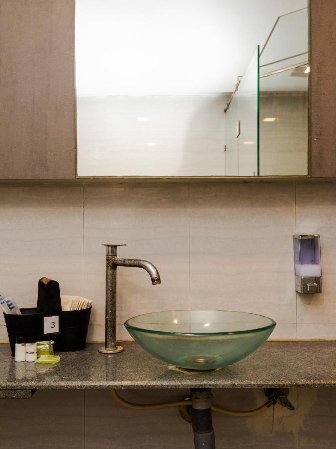 Hotel Aura - Near Malad Link Road Gorai Εξωτερικό φωτογραφία