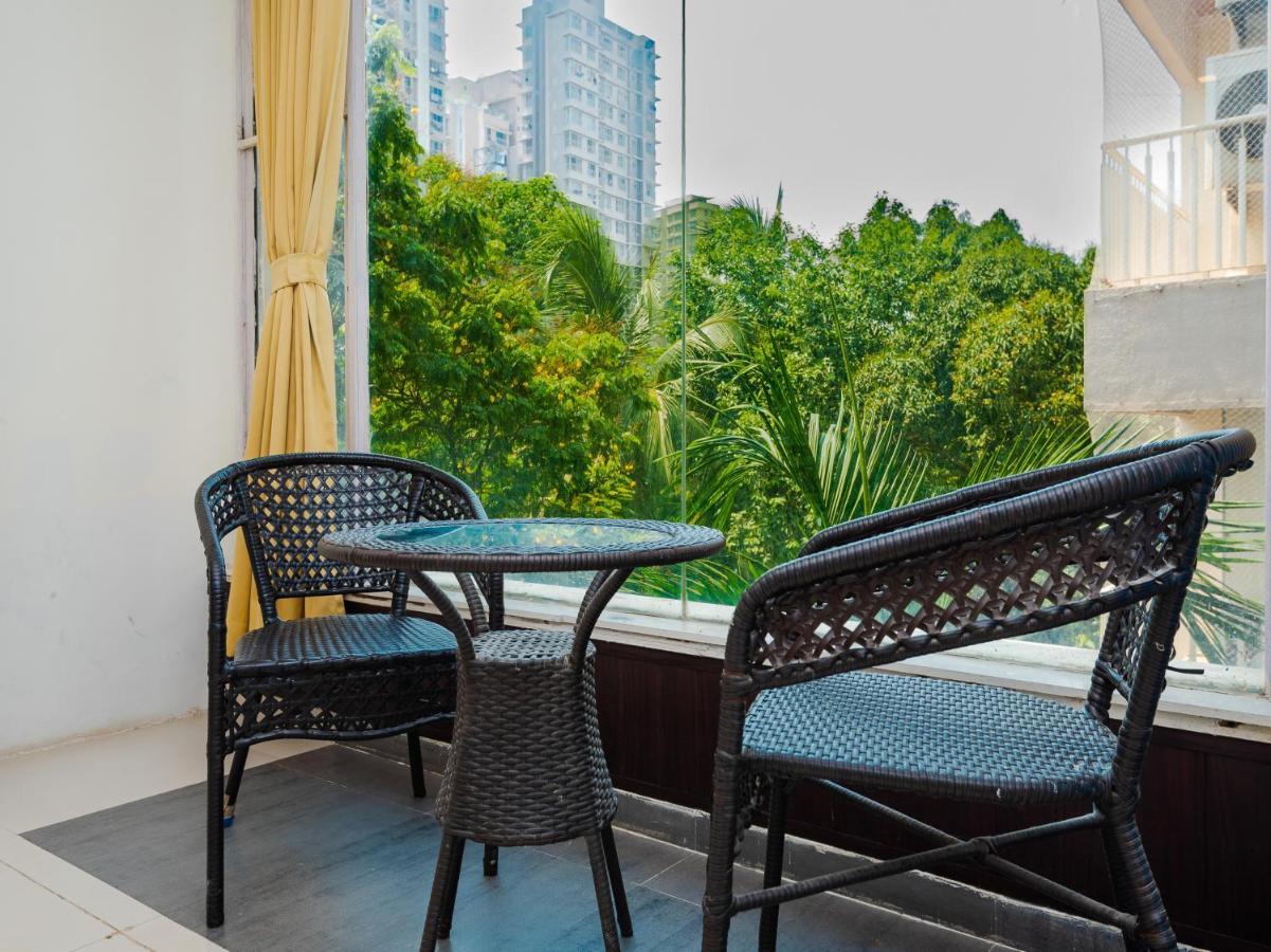 Hotel Aura - Near Malad Link Road Gorai Εξωτερικό φωτογραφία